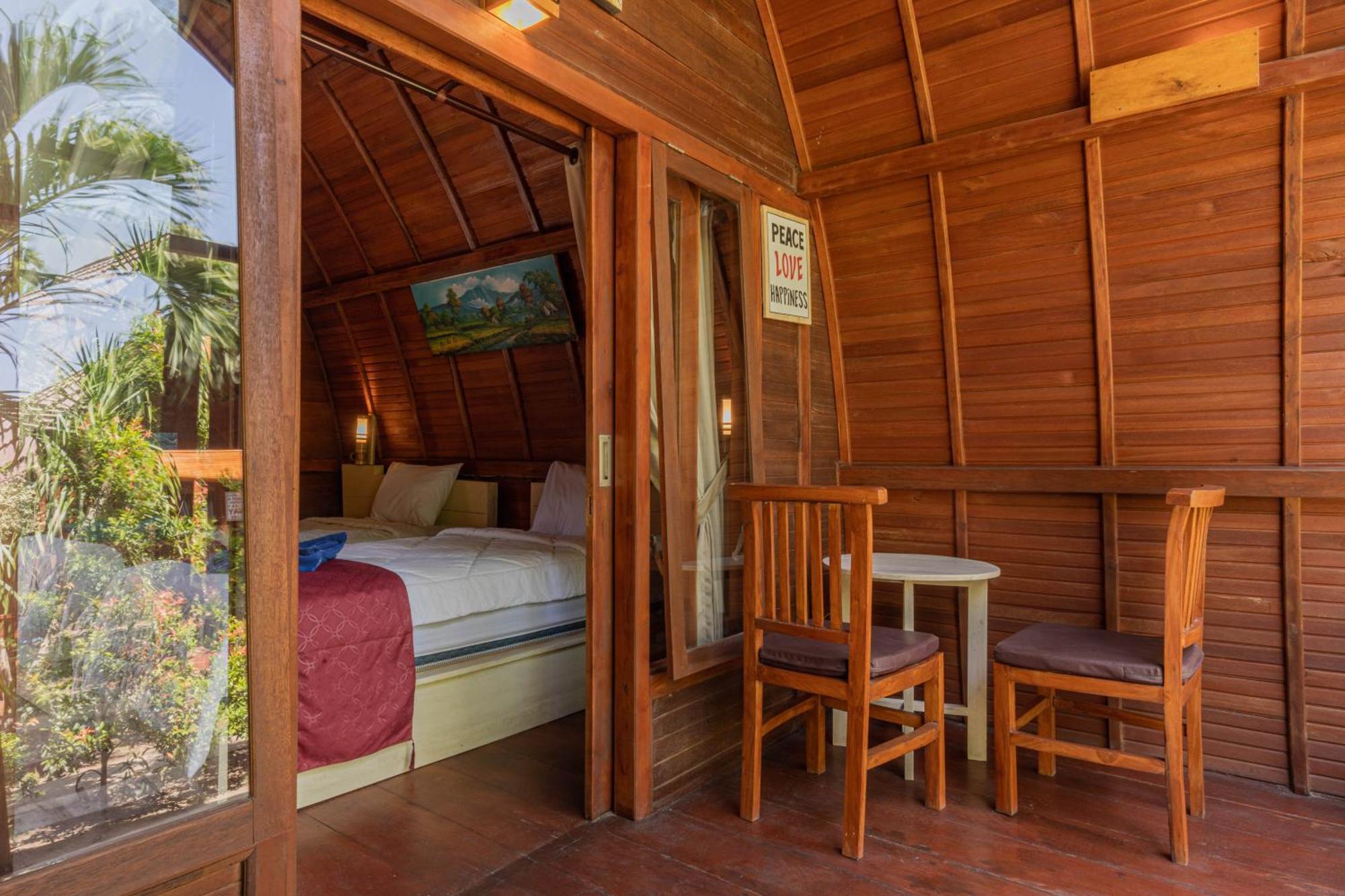 Maha Nusa Menjangan Banyuwedang Habitación foto